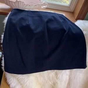 🌟3/15$🌟 The limited stretch mini skirt.  Side slits.